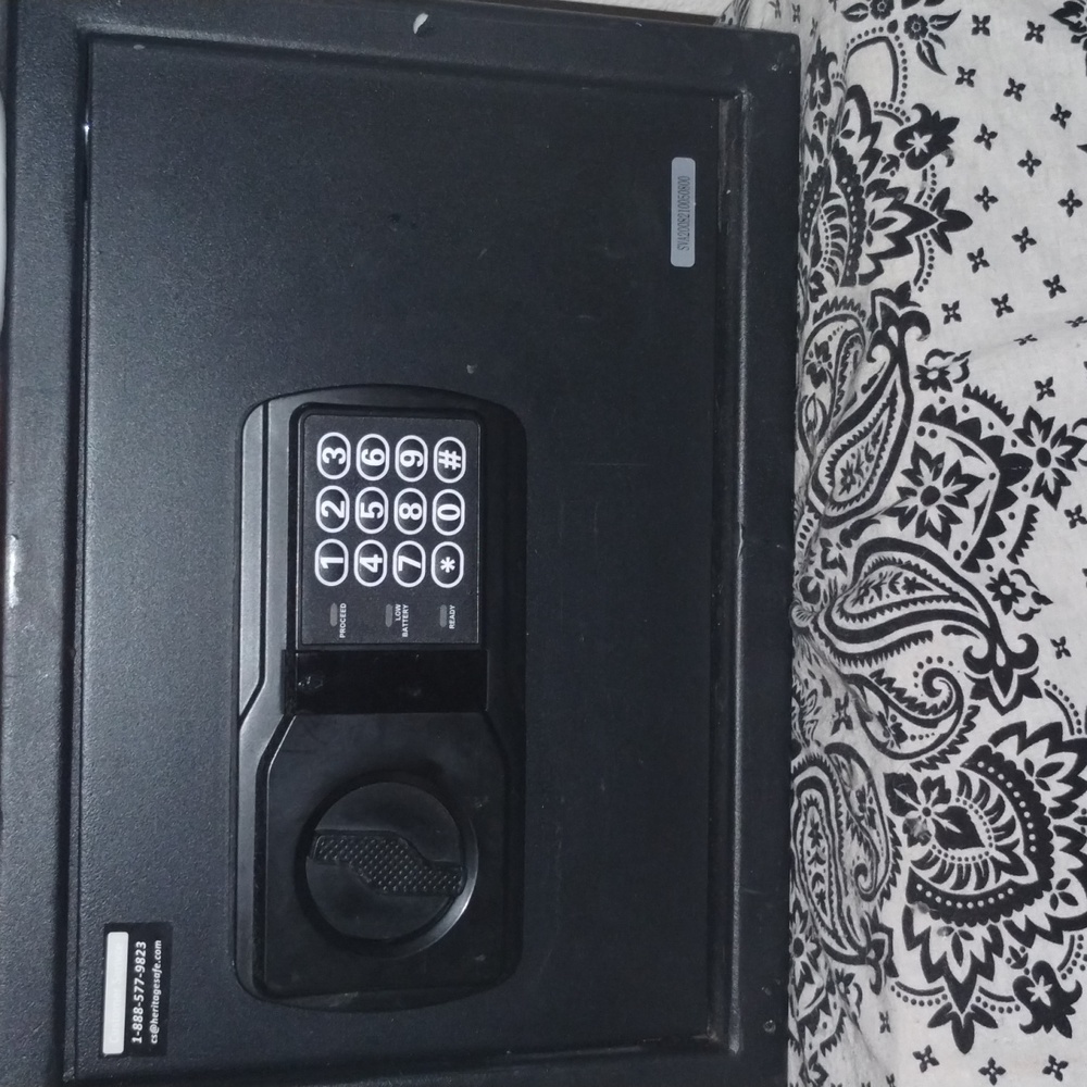 Combination and key lock safe